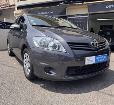 TOYOTA AURIS 2010