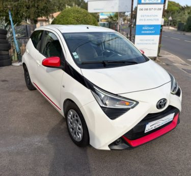 TOYOTA AYGO 1.0 VVTI 70 X-PLAY START_STOP 2018